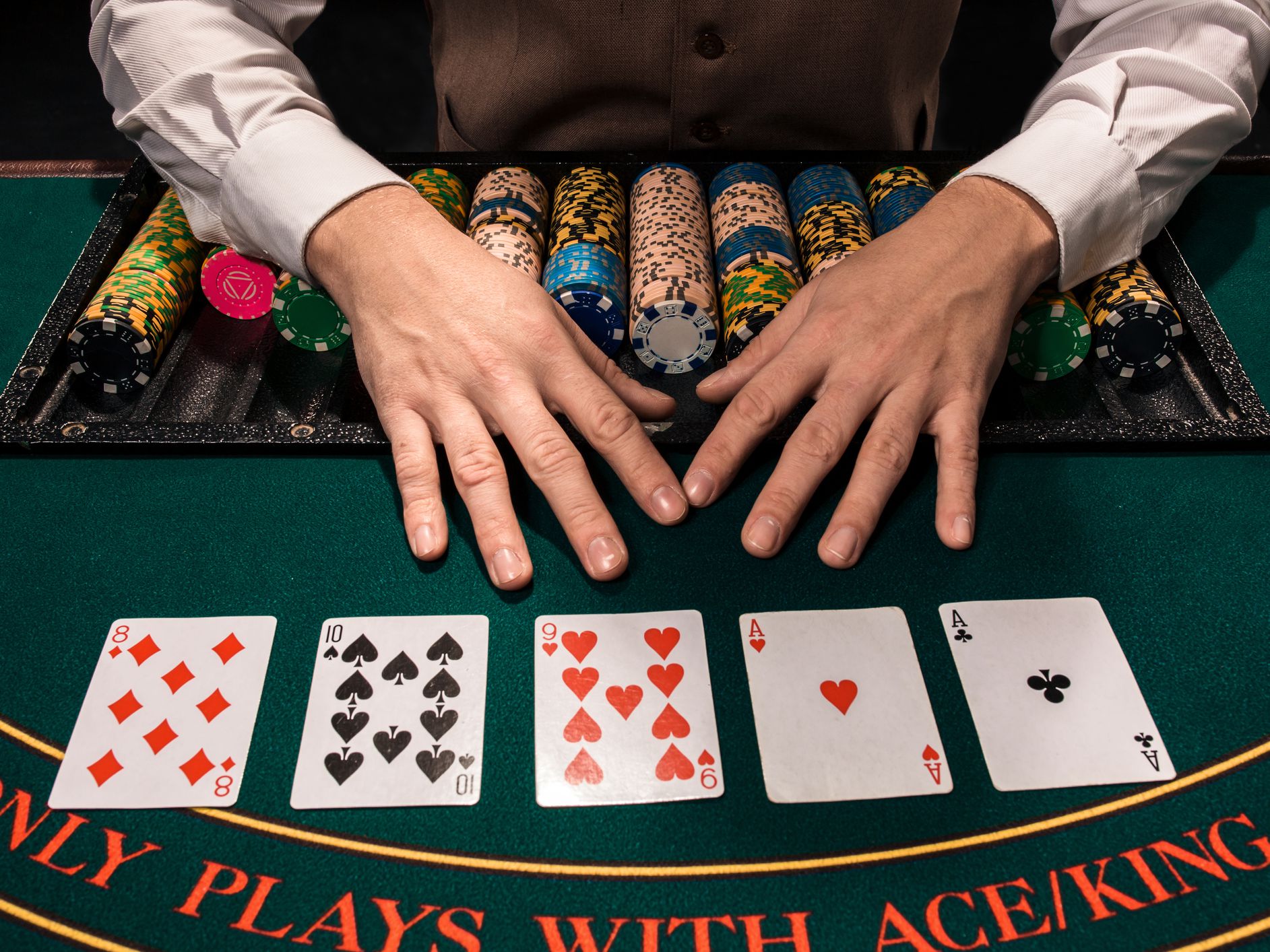 Практический курс по покеру: секреты успешной игры